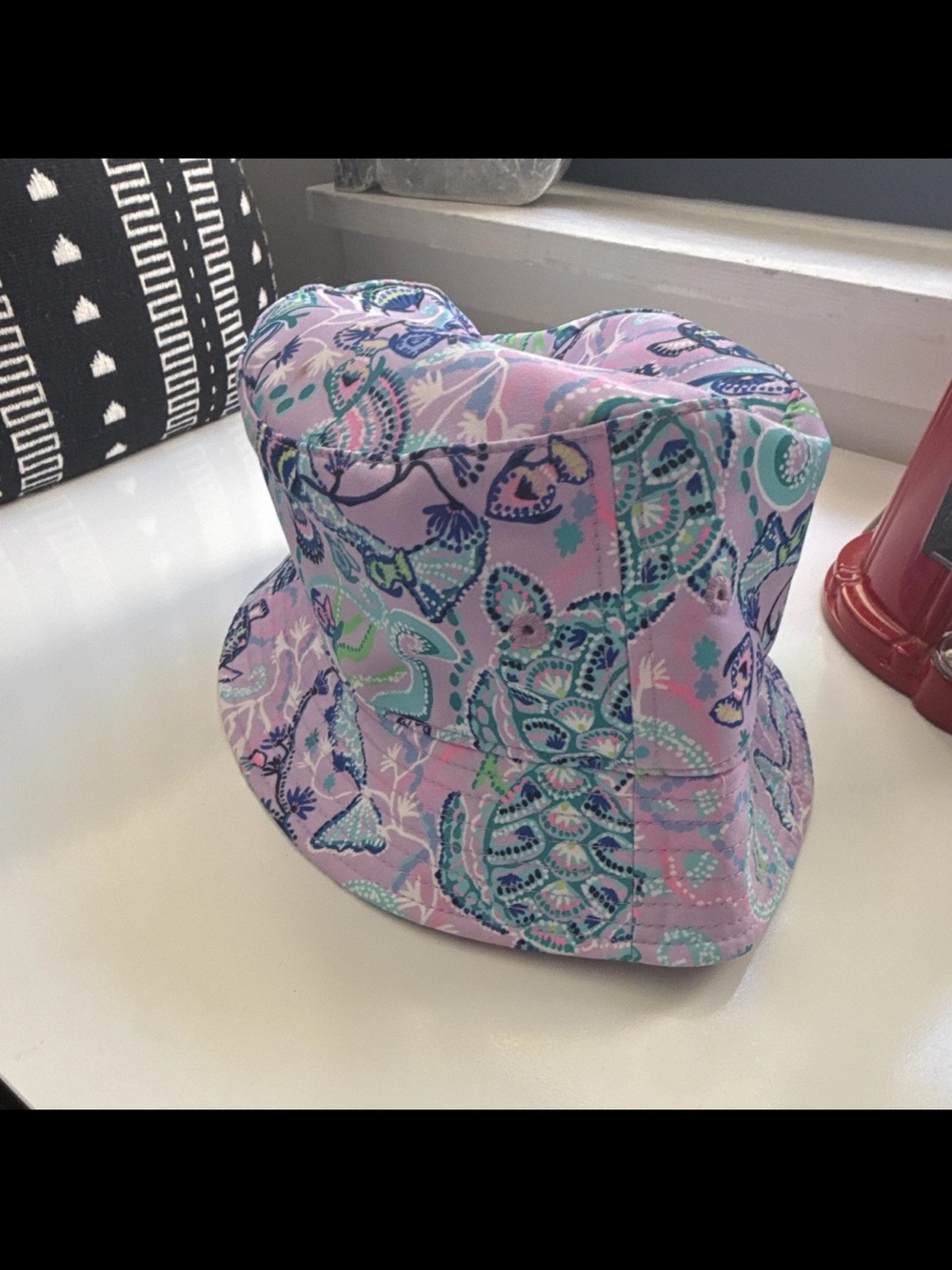 Lilly Pulitzer Lavender Paisley Bucket Hat with Teal Accents